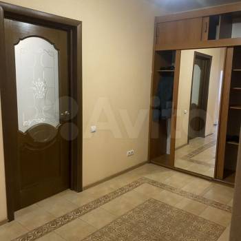 Сдается 2-х комнатная квартира, 64 м²