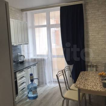 Сдается 1-комнатная квартира, 40 м²