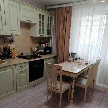 Продается 1-комнатная квартира, 38 м²