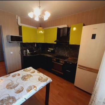 Продается 1-комнатная квартира, 36 м²