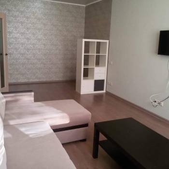 Продается 1-комнатная квартира, 40,7 м²