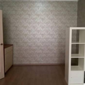 Продается 1-комнатная квартира, 40,7 м²