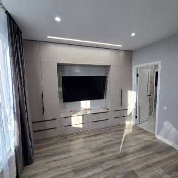 Продается 1-комнатная квартира, 50,5 м²