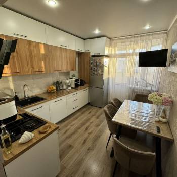 Продается 2-х комнатная квартира, 65 м²