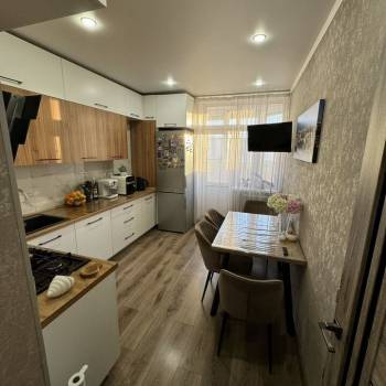 Продается 2-х комнатная квартира, 65 м²