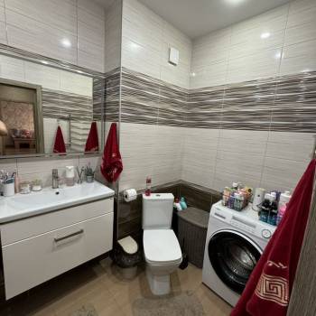 Продается 2-х комнатная квартира, 65 м²