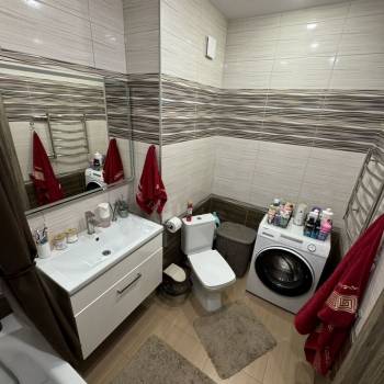 Продается 2-х комнатная квартира, 65 м²