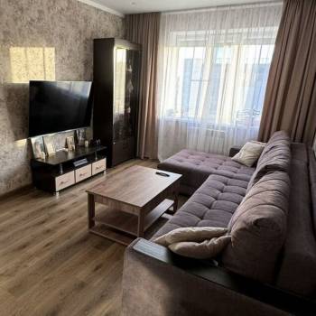 Продается 2-х комнатная квартира, 65 м²
