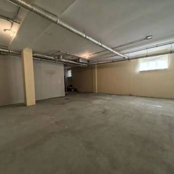 Сдается Нежилое помещение, 340 м²