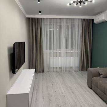 Сдается 1-комнатная квартира, 42 м²
