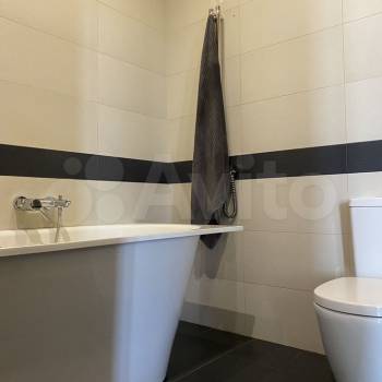 Продается 2-х комнатная квартира, 72 м²