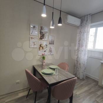 Сдается 1-комнатная квартира, 43 м²