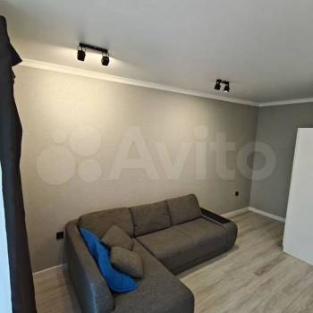 Продается 1-комнатная квартира, 32,7 м²