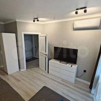 Продается 1-комнатная квартира, 32,7 м²