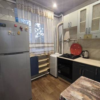 Сдается Многокомнатная квартира, 60 м²