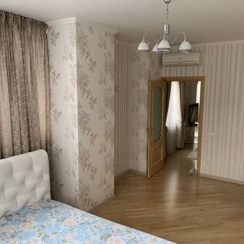 Сдается Многокомнатная квартира, 95 м²