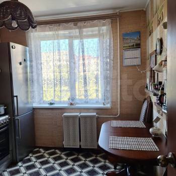 Продается Многокомнатная квартира, 84 м²