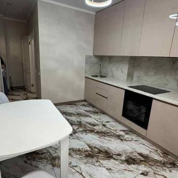 Сдается 1-комнатная квартира, 43 м²
