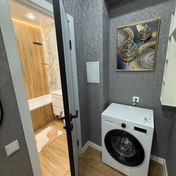 Продается 1-комнатная квартира, 32 м²