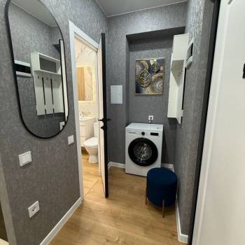 Продается 1-комнатная квартира, 32 м²