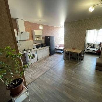 Сдается 1-комнатная квартира, 42 м²