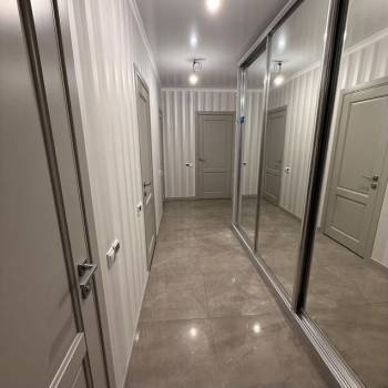 Продается 1-комнатная квартира, 46,9 м²