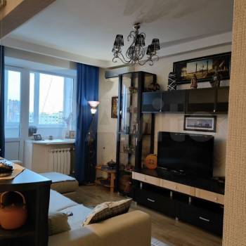 Продается 1-комнатная квартира, 48 м²