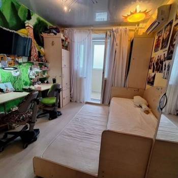 Продается 1-комнатная квартира, 36 м²