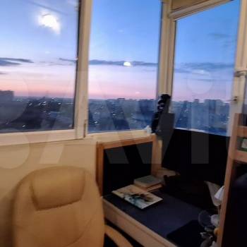 Продается 1-комнатная квартира, 36 м²