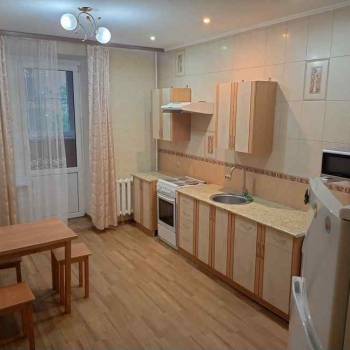 Сдается 1-комнатная квартира, 53 м²