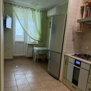 Сдается 2-х комнатная квартира, 70 м²