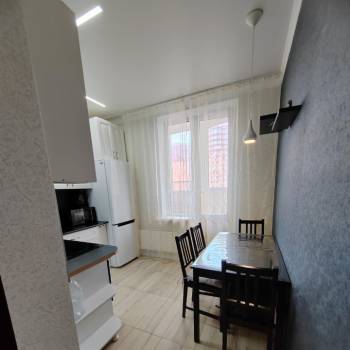 Сдается 1-комнатная квартира, 35 м²