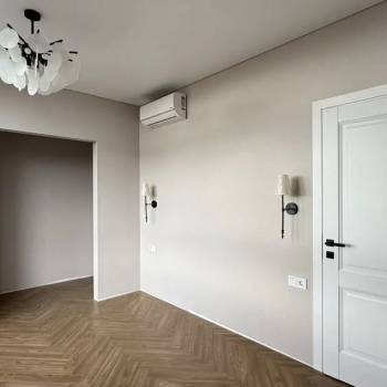 Продается Многокомнатная квартира, 80 м²