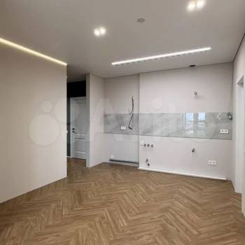 Продается Многокомнатная квартира, 80 м²