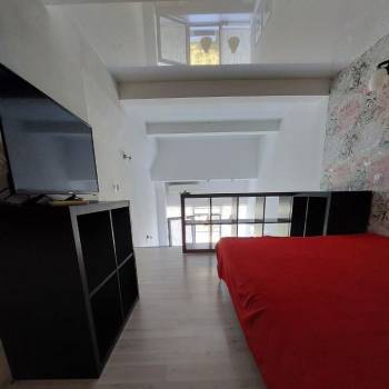 Продается 1-комнатная квартира, 37 м²