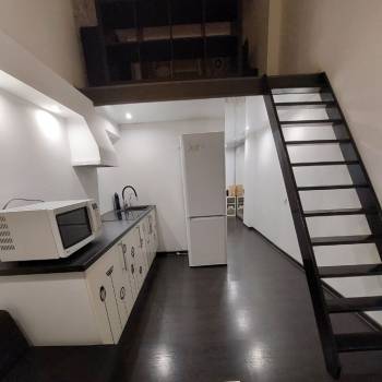 Продается 1-комнатная квартира, 37 м²