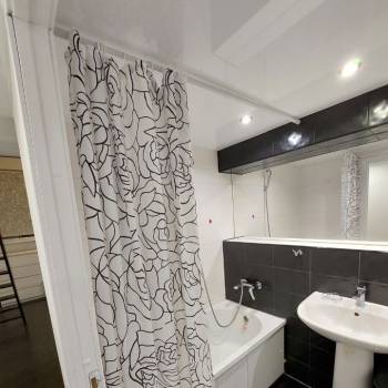 Продается 1-комнатная квартира, 37 м²