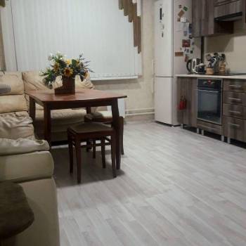 Продается Многокомнатная квартира, 68 м²