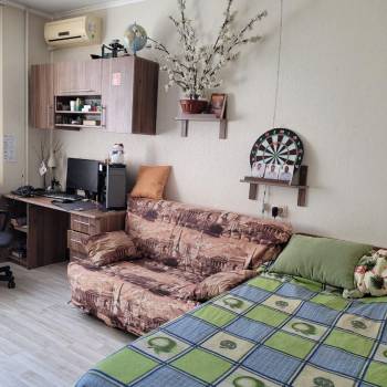 Продается Многокомнатная квартира, 68 м²