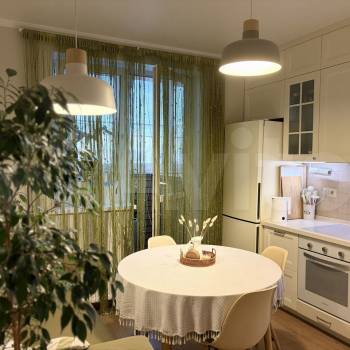 Продается 2-х комнатная квартира, 56 м²