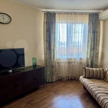 Сдается Многокомнатная квартира, 77,8 м²