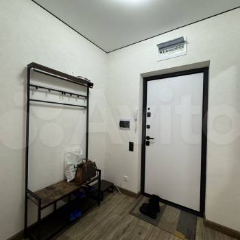 Продается 1-комнатная квартира, 37 м²