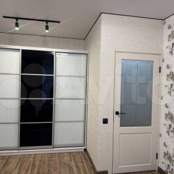 Продается 1-комнатная квартира, 37 м²