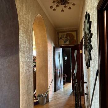 Продается Дом, 300 м²