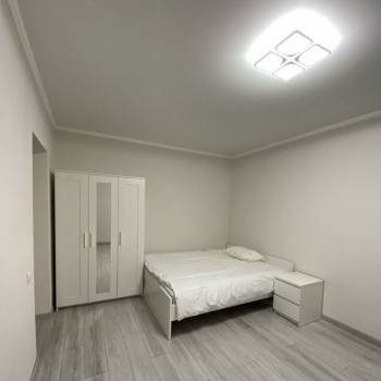Продается 1-комнатная квартира, 36 м²