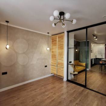 Продается 1-комнатная квартира, 50 м²