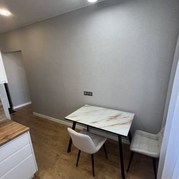 Продается 1-комнатная квартира, 39 м²