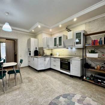 Продается 2-х комнатная квартира, 60 м²