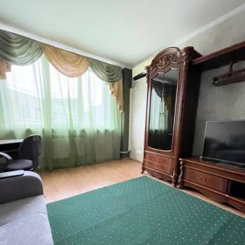 Сдается 1-комнатная квартира, 50 м²
