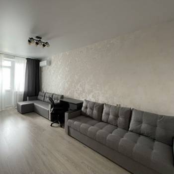 Сдается 1-комнатная квартира, 43 м²